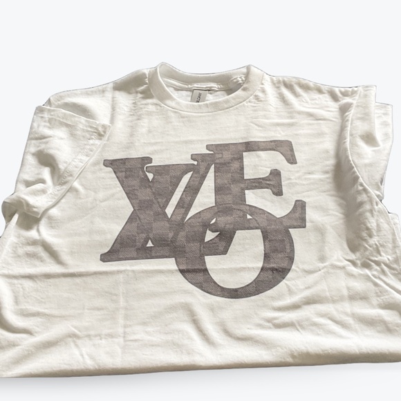 Love Fashion Tee Shirt - Picture 4 of 4